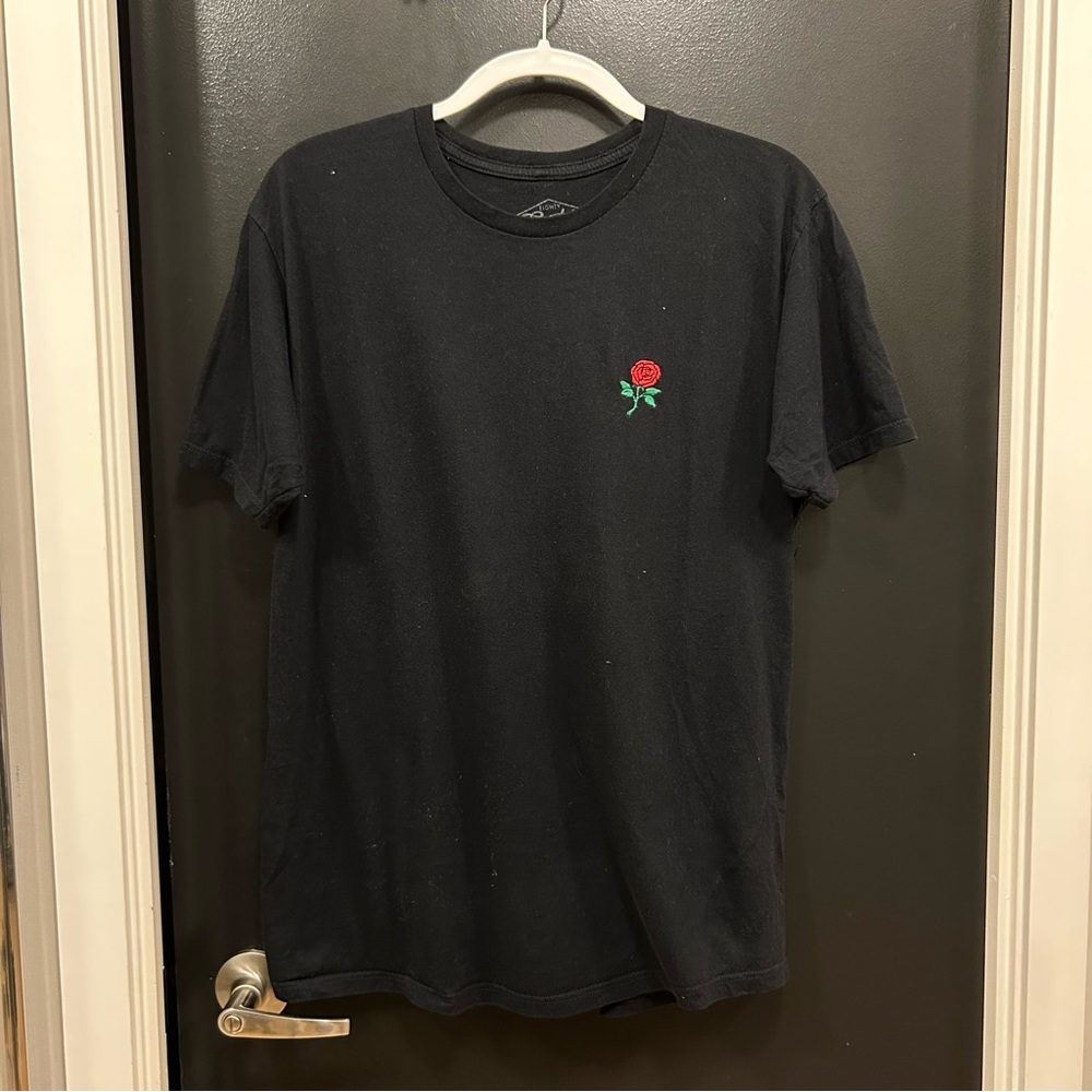 Rose Embroidered T-Shirt Size